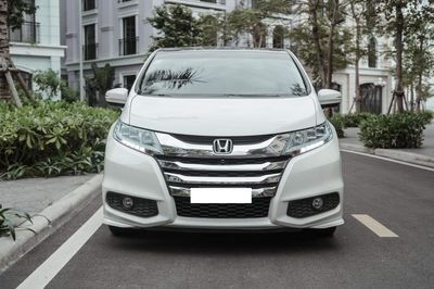 Honda Odyssey 2018 2.4 AT nhập khẩu màu trắng