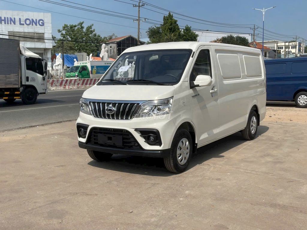 TERA V8 2s Trắng 945kg. Mua bán Xe tải, xe ben tại Thành phố Biên Hòa Đồng Nai được đăng bởi Trương Quốc Tuấn hình 4