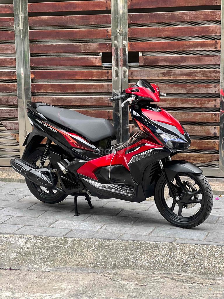 Honda Airblade 125cc 2018 Черно-красный