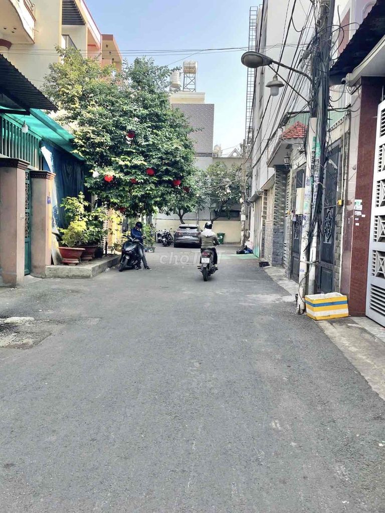Nhà 4 tầng 90m2, Gò Dầu - Tân Quý, 9.2 tỷ