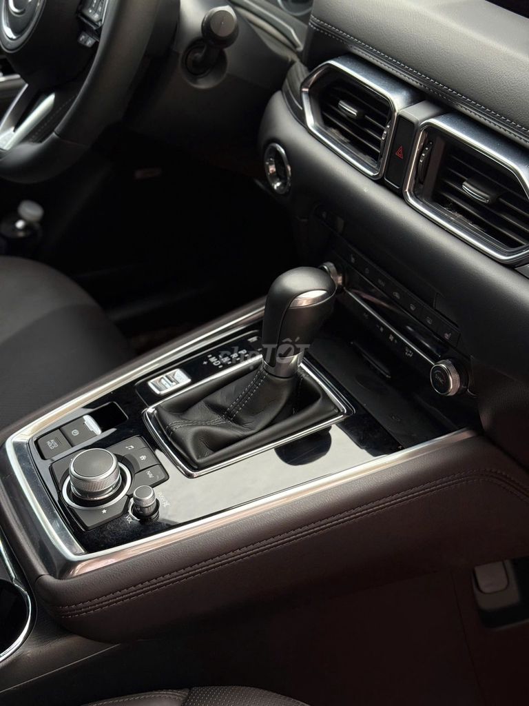 Mazda CX8 Premium 2024, đi đúng 2 vạn km, màu đẹp. Mua bán Ô tô tại Quận Long Biên Hà Nội được đăng bởi Long Biên Cars hình 15