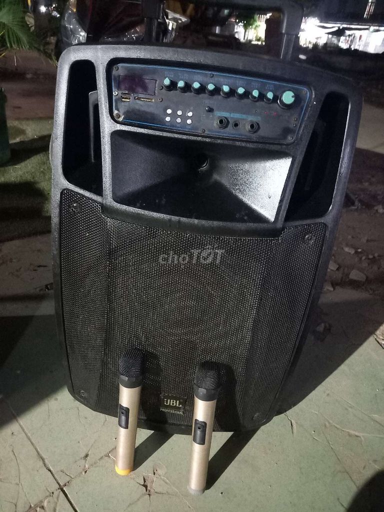 Loa kéo JBL bass 4 tấc