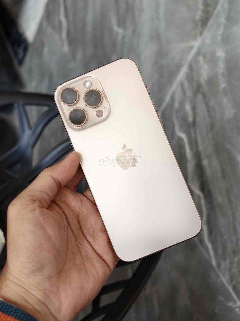 iPhone 16 Pro Max 256GB gold qt mỹ zin đẹp. Mua bán Điện thoại tại Thành phố Biên Hòa Đồng Nai được đăng bởi Đức Hoà  hình 1