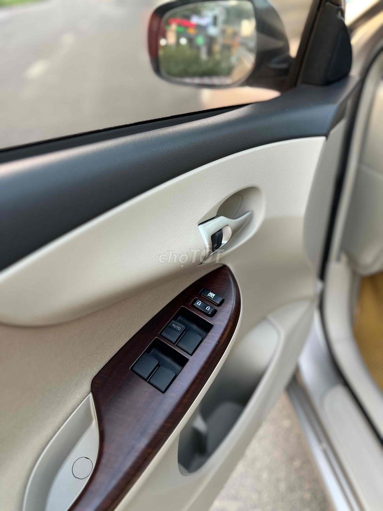 Toyota Corolla Altis 2011 1.8G MT - 61000 km