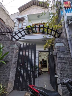 NHÀ ĐẸP 2 TẦNG - 54M2 - HẺM 3M LINH CHIỂU - GA METRO THỦ ĐỨC. Mua bán nhà ở tại Thành phố Thủ Đức Tp Hồ Chí Minh được đăng bởi Ngọc Hà