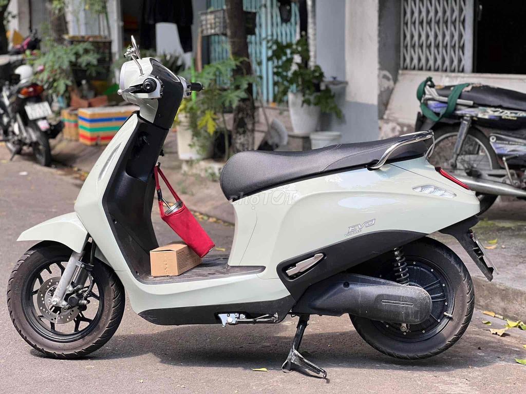 Электроскутер 3sGo - EvoMax BST 65 белый, 8000 км
