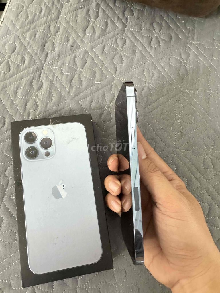 Apple iPhone 13 Pro Max 256GB Xám. Mua bán Điện thoại tại Huyện Bình Chánh Tp Hồ Chí Minh được đăng bởi phạm thị nhọc huyền hình 1
