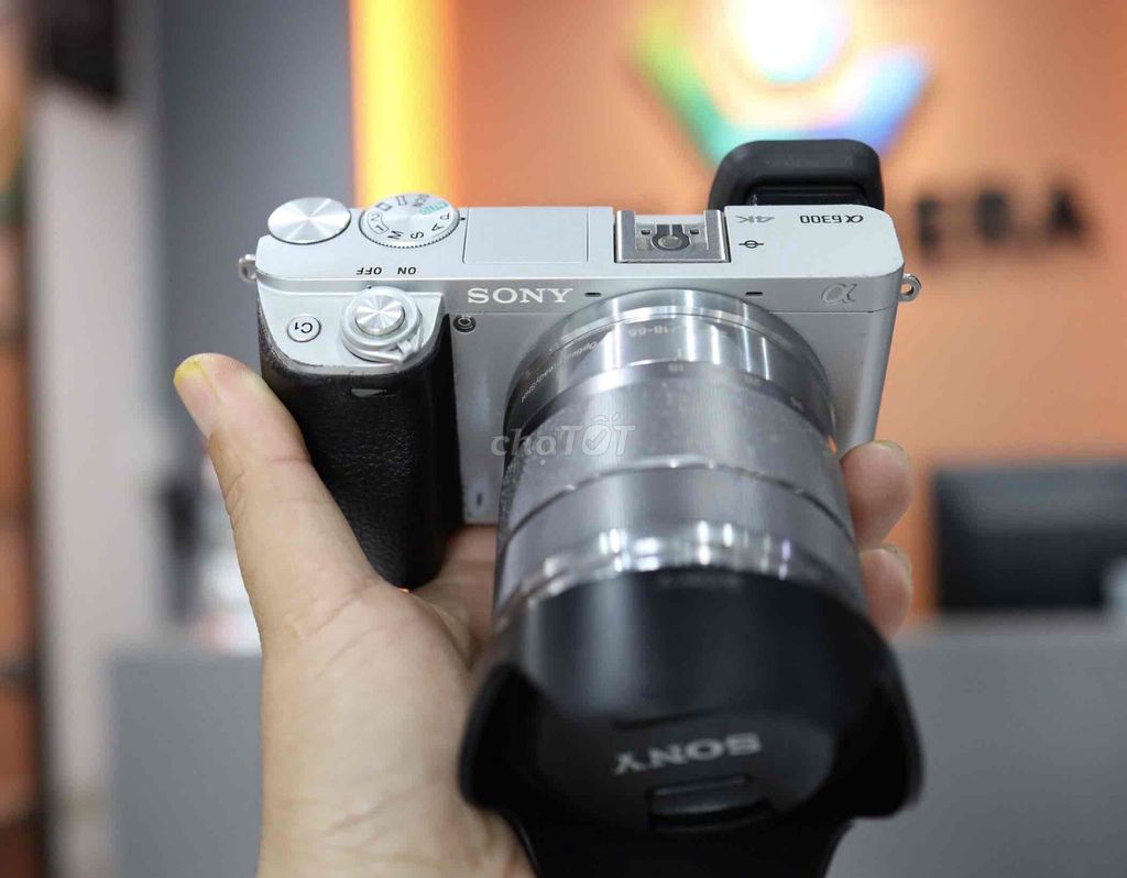 Máy ảnh Sony A6300 Bạc 18-55 OSS. Mua bán Máy ảnh, Máy quay tại Thành phố Long Xuyên An Giang được đăng bởi CHUCAMRA hình 1