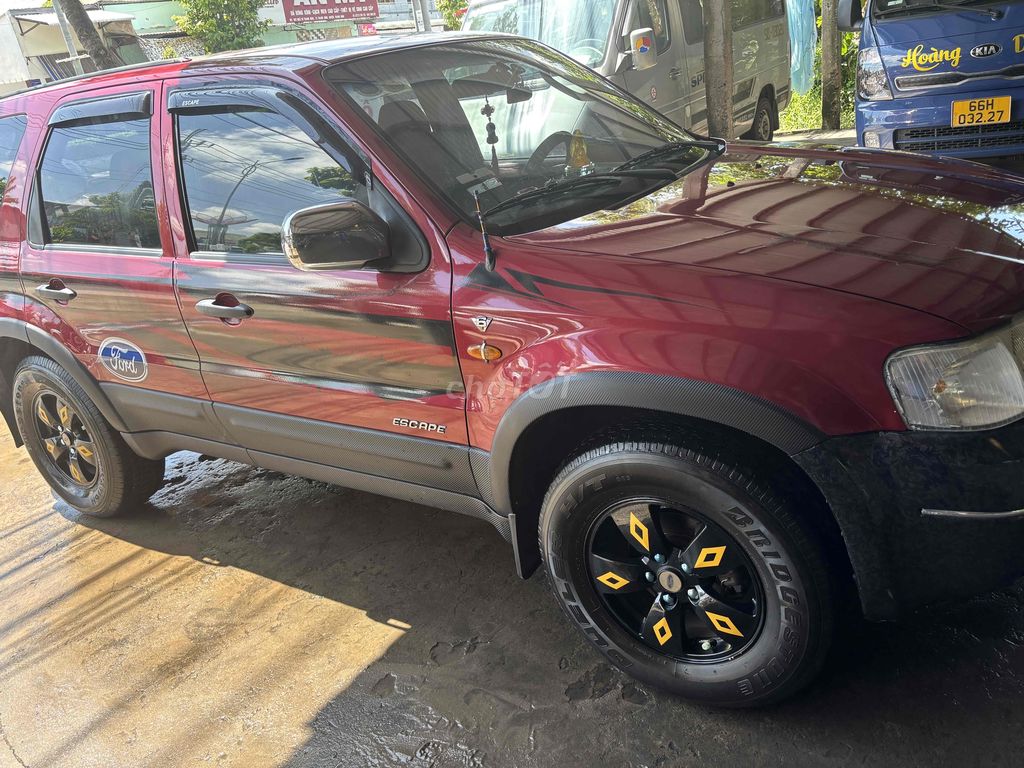 Ford Escape 2004 3.0L XLT - 24000 km