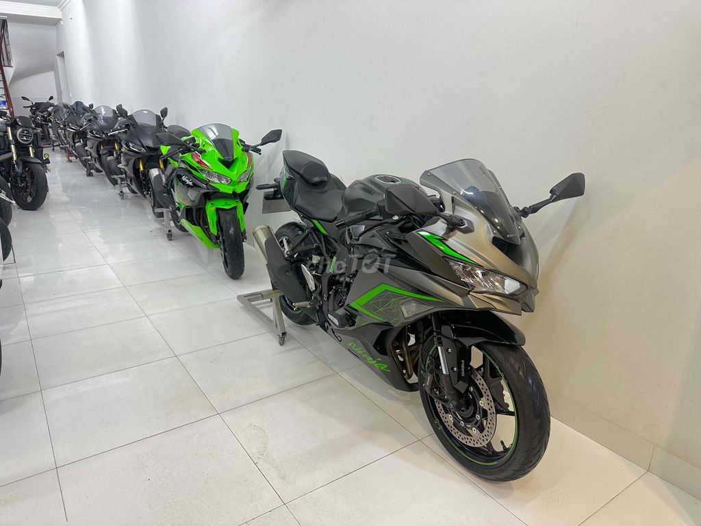 ZX25R Xanh KRT , Tấn Đạt HT Trả Góp O Đồng. Mua bán Xe máy tại Huyện Hoài Đức Hà Nội được đăng bởi Tấn Đạt MoTor Tổng Đại Lý Xe Giá Tốt Nhất Hà Nội hình 4