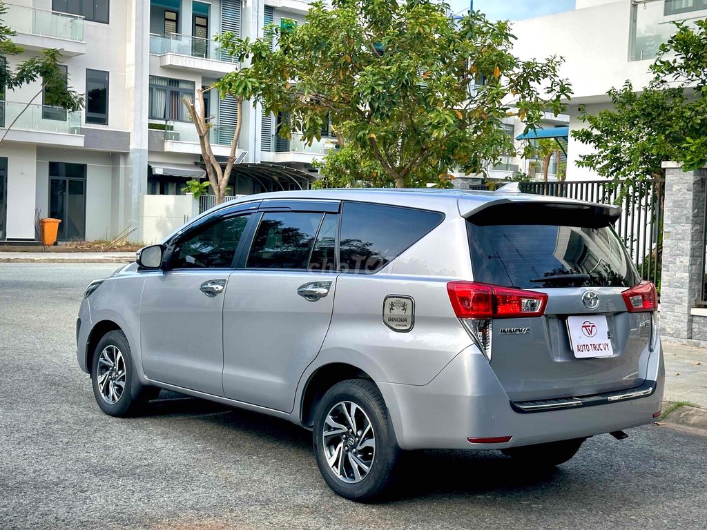 Toyota Innova 2020 2.0E - 69000 km. Mua bán Ô tô tại Thành phố Thủ Dầu Một Bình Dương được đăng bởi Trần Đình Sáng hình 4