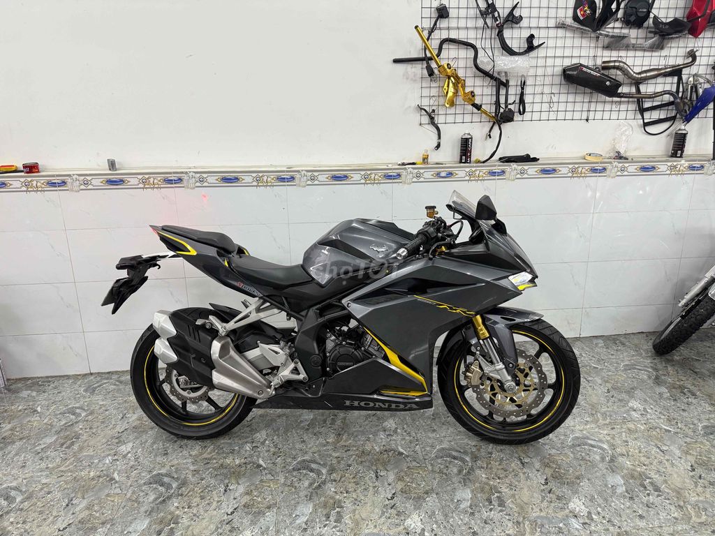 Bán HONDA CBR250RR BSSG dk 2019 ODO6k. Mua bán Xe máy tại Thành phố Thủ Đức Tp Hồ Chí Minh được đăng bởi SHOP XE LƯỚT TUẤN DUY MOTOR LINH XUÂN THỦ ĐỨC hình 2