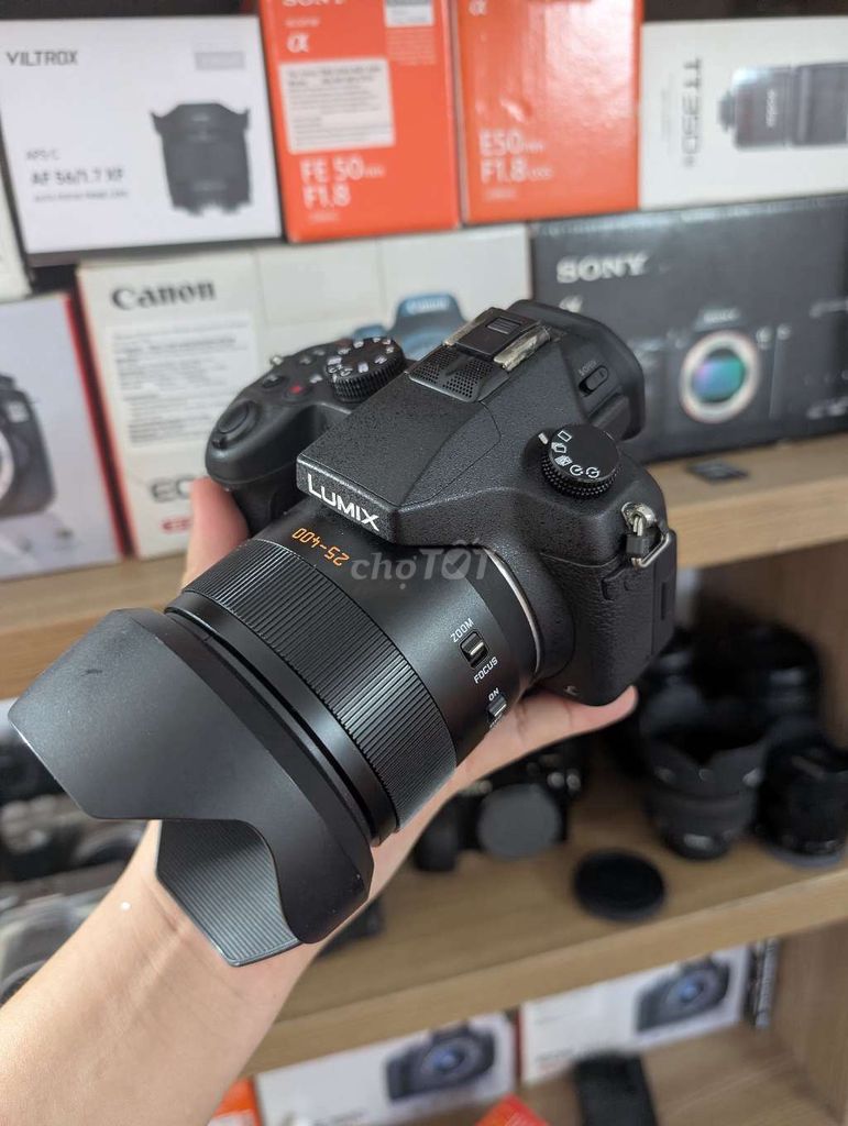 Lumix FZ1000 . Mua bán Máy ảnh, Máy quay tại undefined Đà Nẵng được đăng bởi Vinh Máy Ảnh hình 1