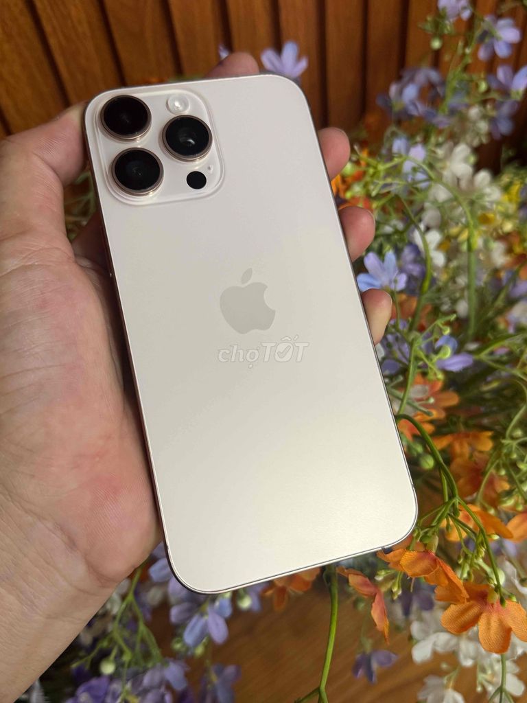 iPhone 16 Pro Max 256GB Vàng 99% Quốc Tế Mỹ. Mua bán Điện thoại tại Thành phố Biên Hòa Đồng Nai được đăng bởi Khôi hình 1