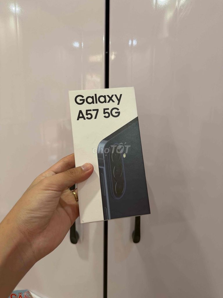 Samsung Galaxy A57 5G 128GB Đen Mới. Mua bán Điện thoại tại Quận Tân Bình Tp Hồ Chí Minh được đăng bởi Hoàng Nam hình 1