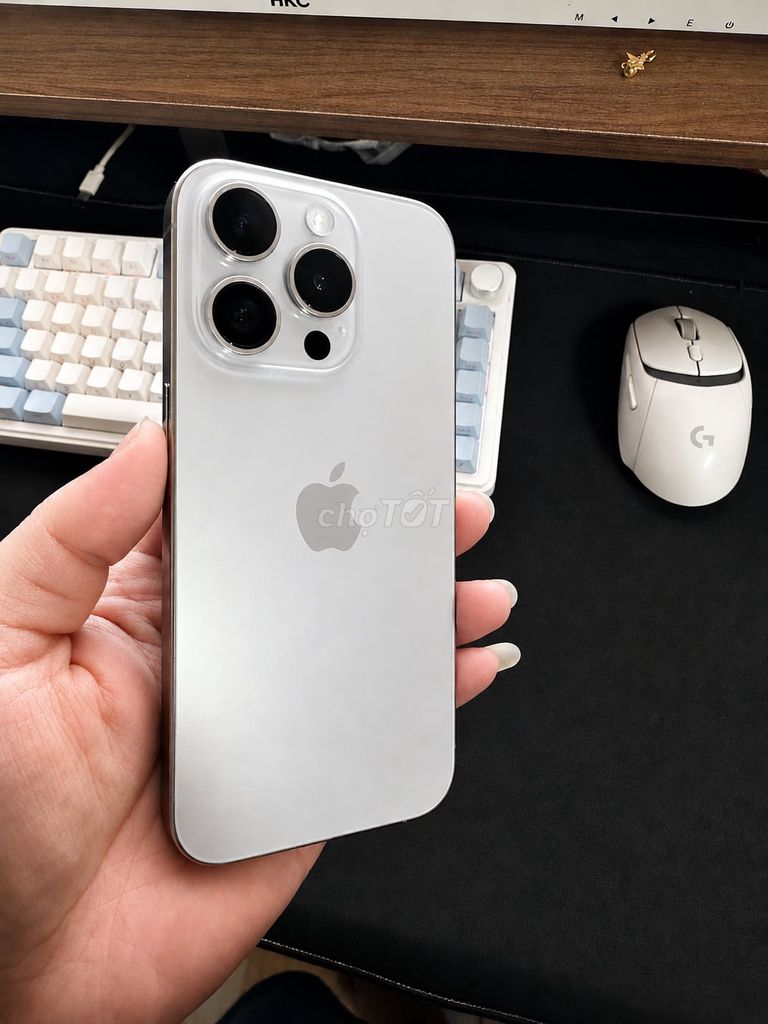 Apple iPhone 15 Pro 128GB Titan 85%. Mua bán Điện thoại tại Thành phố Buôn Ma Thuột Đắk Lắk được đăng bởi LV Hoài hình 1