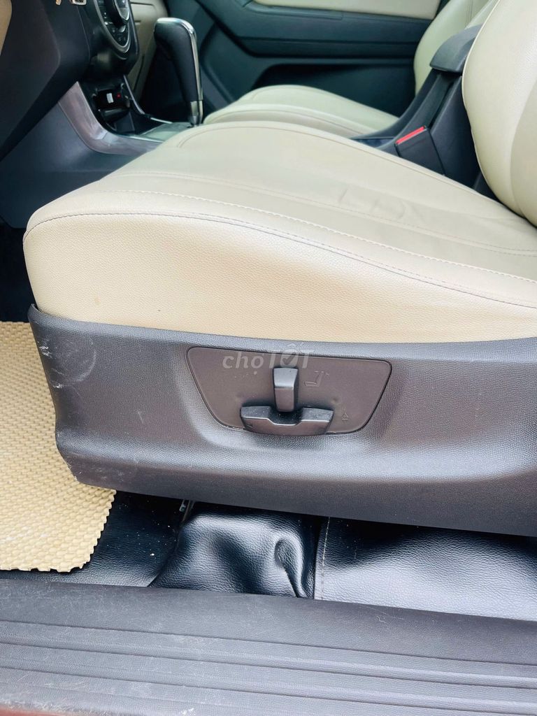 Chevrolet Colorado 2015 LTZ 2.8L 4x4 AT. Mua bán Ô tô tại Quận Hà Đông Hà Nội được đăng bởi Nguyễn Phúc hình 12