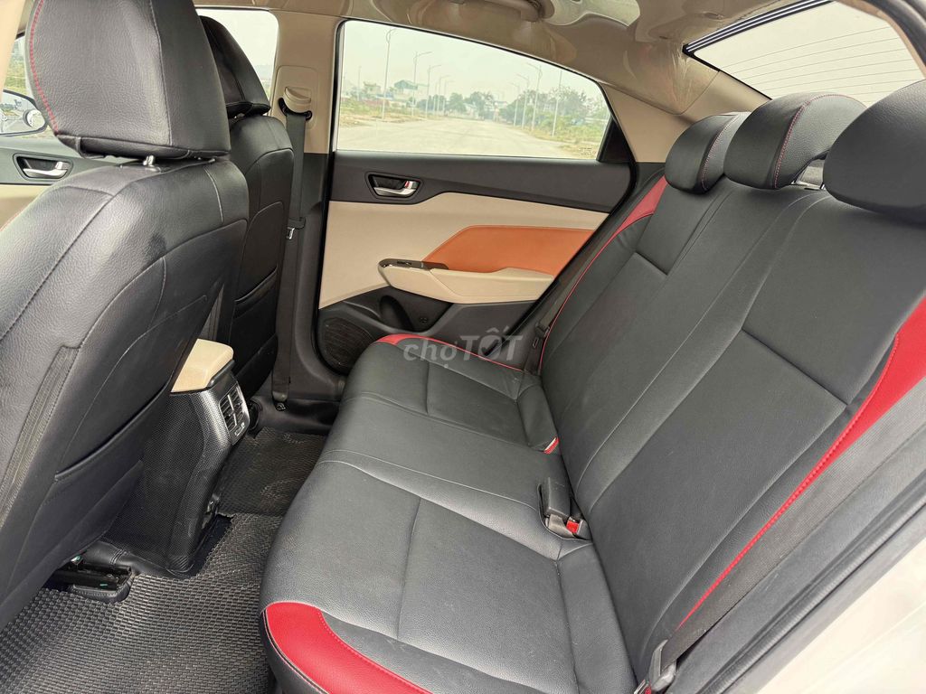 Hyundai Accent 2022 1.4 AT - 51356 km. Mua bán Ô tô tại Huyện Hà Trung Thanh Hóa được đăng bởi Nguyễn đức Tuân hình 14