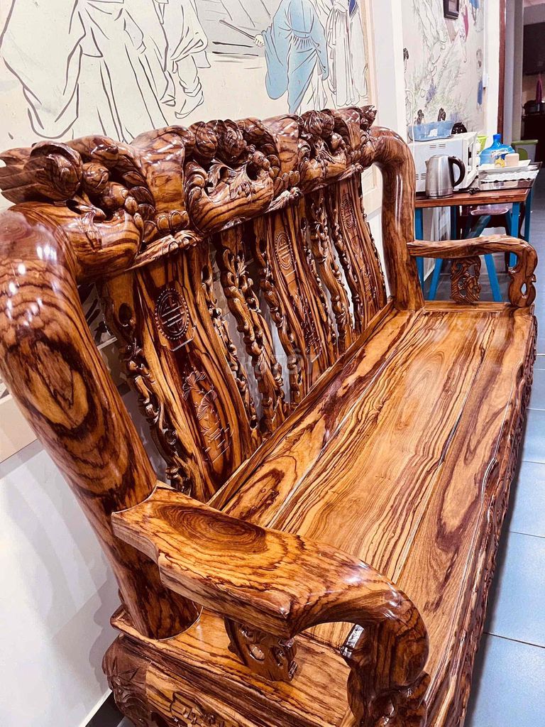 Bộ bàn ghế Gỗ Nâu Đã sử dụng. Mua bán Bàn ghế tại Quận 3 Tp Hồ Chí Minh được đăng bởi DAPHA hình 1
