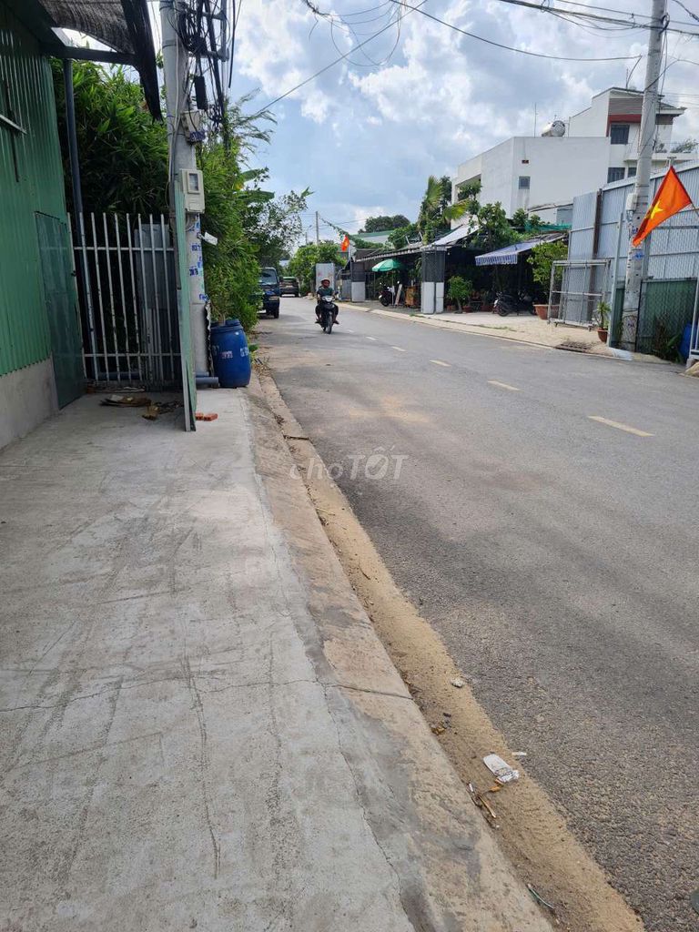 kho mặt tiền cho thuê 