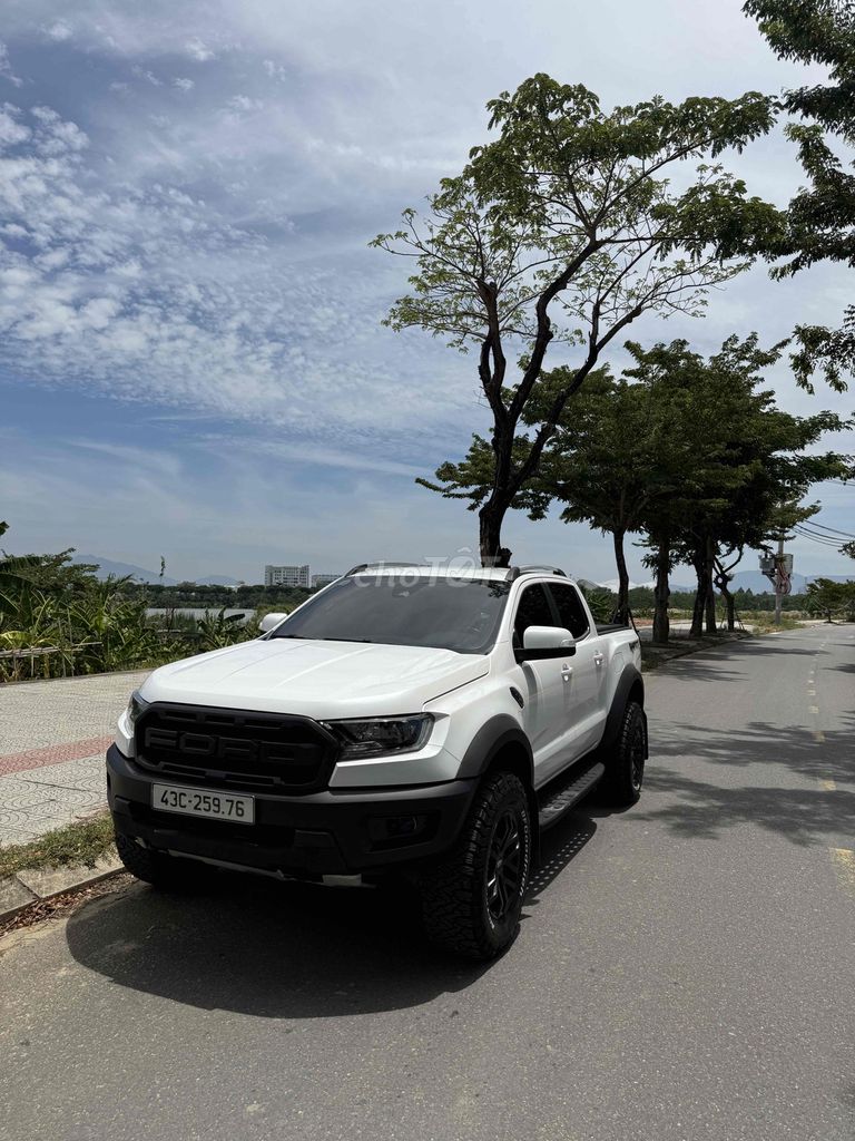 Ford Raptor 2022 Белый 118.000 км