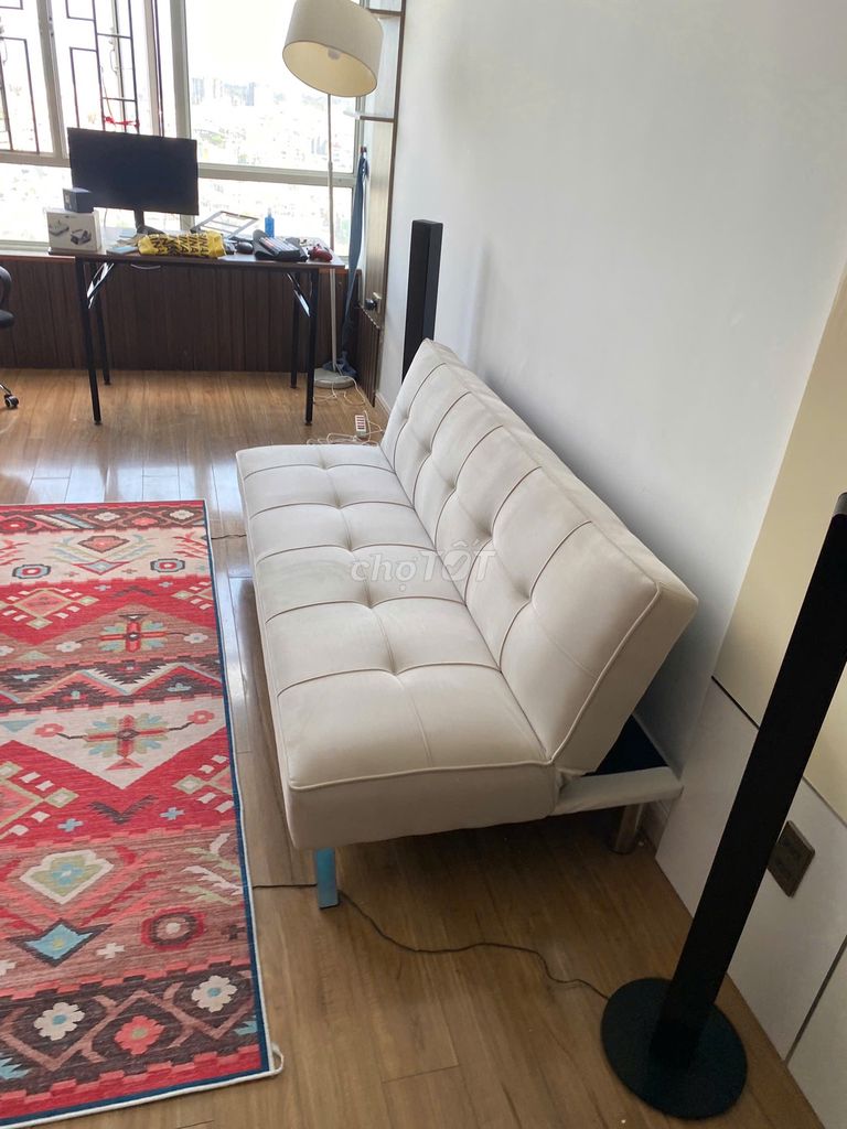 Ghế sofa vải bed màu kem. Dịch vụ dọn dẹp nhà tại Quận Sơn Trà Đà Nẵng được đăng bởi THẾ GIỚI ĐỒ CŨ ĐÀ NẴNG hình 1
