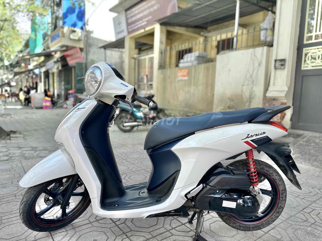 Yamaha Janus Smartkey Trắng Đã qua sử dụng. Mua bán Xe máy tại Thành phố Nam Định Nam Định được đăng bởi xe máy Trần Trung Bil 1988 hình 1