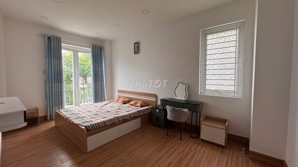 Таунхаус Lovera Park 7x15, 2 этажа, 3 спальни, 3 санузла