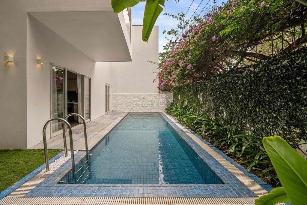 Аренда · 4 комн. · 250 м² · Quận Ngũ Hành Sơn, ул. Đường Chế Lan Viên