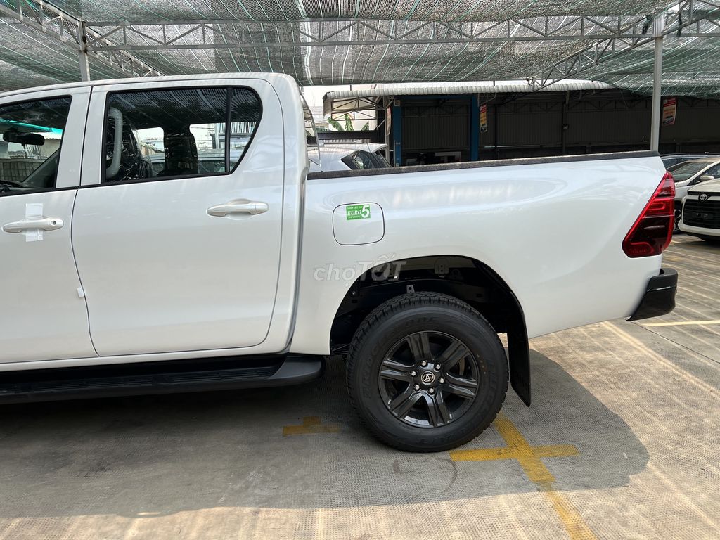 TOYOTA HILUX - Giao ngay - Lãi suất góp chỉ 6.99%. Mua bán Ô tô tại Thành phố Thủ Đức Tp Hồ Chí Minh được đăng bởi Hiếu Trả Góp Xe hình 14