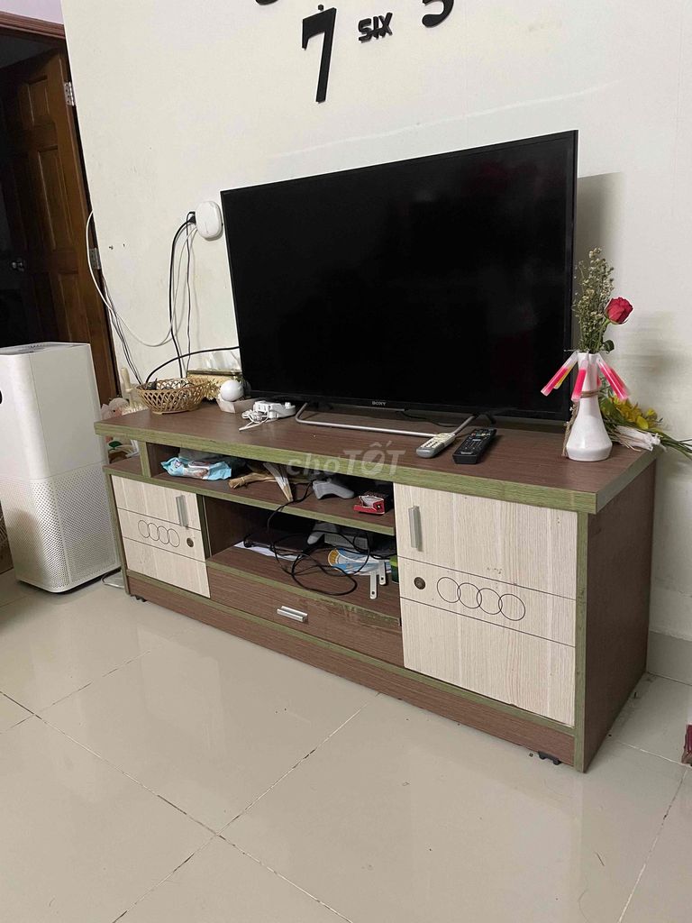 Kệ tivi gỗ 1400x400x540. Mua bán Tủ, kệ gia đình tại Quận 7 Tp Hồ Chí Minh được đăng bởi Võ Văn Thuận hình 1