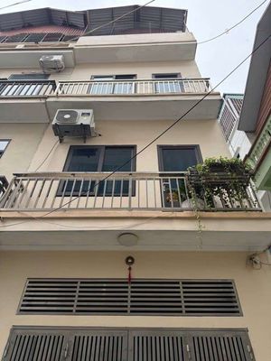 Nhà phố 40 m² · 4 PN · Phố Mộ Lao