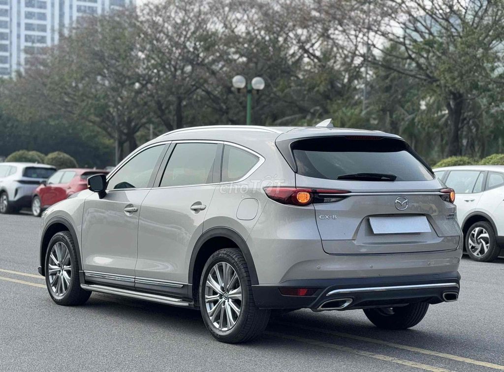 Mazda CX8 2023 2.5L Premium 2WD 21000 km. Mua bán Ô tô tại Quận Long Biên Hà Nội được đăng bởi Trang Gala hình 5