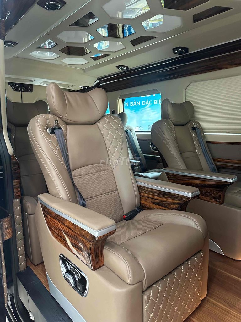 Ford Transit 2025, chỉ từ 250tr nhận xe. Mua bán Ô tô tại Thành phố Thủ Đức Tp Hồ Chí Minh được đăng bởi Tiến Ford Thủ Đức hình 4