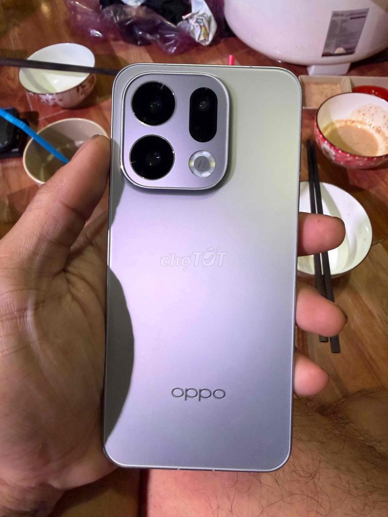 Oppo Find X9 256GB xám titan. cần bán hoặc gl. Mua bán Điện thoại tại Thị xã Tân Uyên Bình Dương được đăng bởi vinh hình 1