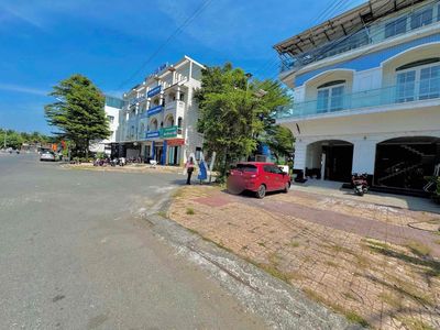 NHÀ GÓC 2 MẶT TIỀN NGANG 8M CẦN THƠ. Cho thuê nhà ở tại Quận Cái Răng Cần Thơ được đăng bởi Trung Tính 