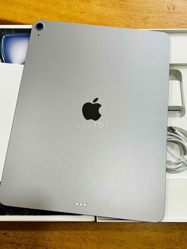 Apple iPad Air M3 13 inch Xám LL/A. Mua bán Máy tính bảng tại Quận Tân Phú Tp Hồ Chí Minh được đăng bởi Công nghệ di động Apple Watch Samsung Tai nghe hình 1