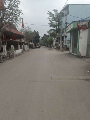 NHÀ MẶT TIỀN XUÂN LÊ ~KIM ANH