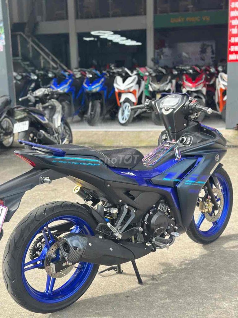 R15 chính chủ bán uỷ quyền ra biển sẵn, bao test. Mua bán Xe máy tại Thành phố Thuận An Bình Dương được đăng bởi Quân Anh Phạm hình 6