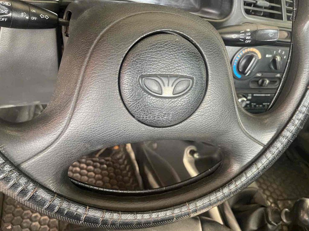 Lanos 2004 cọp  Chạy chắc máy im re Khám dài Mấy c. Mua bán Ô tô tại Thành phố Dĩ An Bình Dương được đăng bởi Huy Luân Auto hình 13