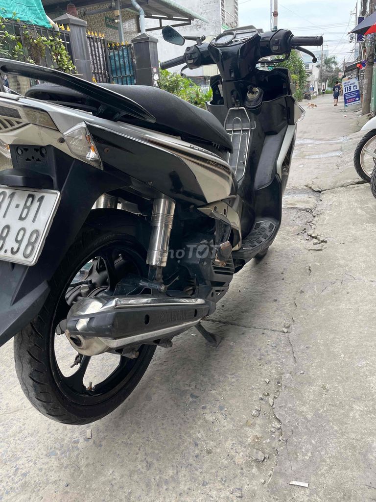 Yamaha Nouvo 5 Fi Trắng đen máy êm B81. Mua bán Xe máy tại Huyện Đức Hòa Long An được đăng bởi XE MÁY CŨ LONG AN hình 2