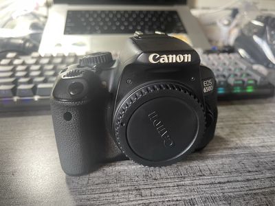 Canon 650D kèm Lens canon 50 f1.8 II