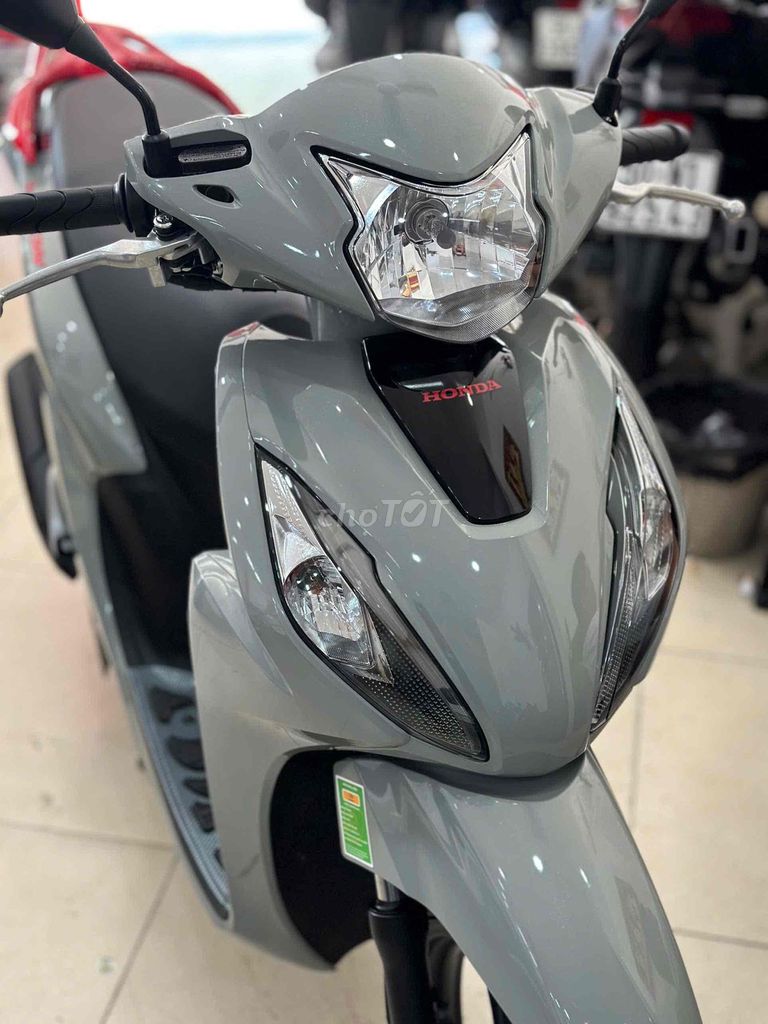 Honda Vison 2025.odd 300km.odd300km.Chính chủ.BS49. Mua bán Xe máy tại Quận 6 Tp Hồ Chí Minh được đăng bởi Cửa Hàng Xe Máy Hoà Bùi hình 7