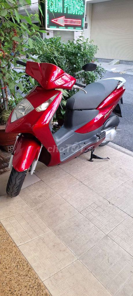Honda Dylan 2004 150cc Đỏ. Mua bán Xe máy tại Quận 10 Tp Hồ Chí Minh được đăng bởi  Ngô Văn  Phúc  hình 7