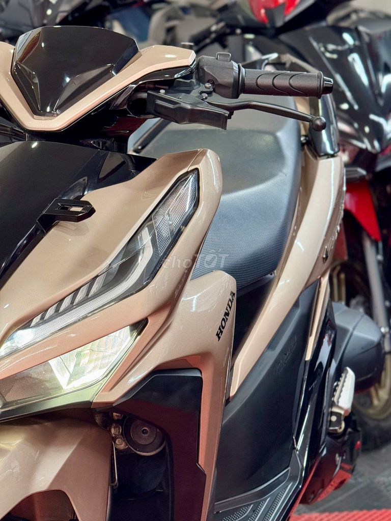 💥Honda Vario150 2020 Full New VàngTFT Biển83 9 chủ. Mua bán Xe máy tại Thành phố Thủ Đức Tp Hồ Chí Minh được đăng bởi XE MÁY THỦ ĐỨC hình 1