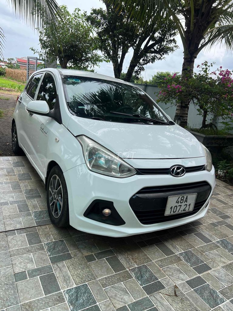 Hyundai Grand i10 số sàn