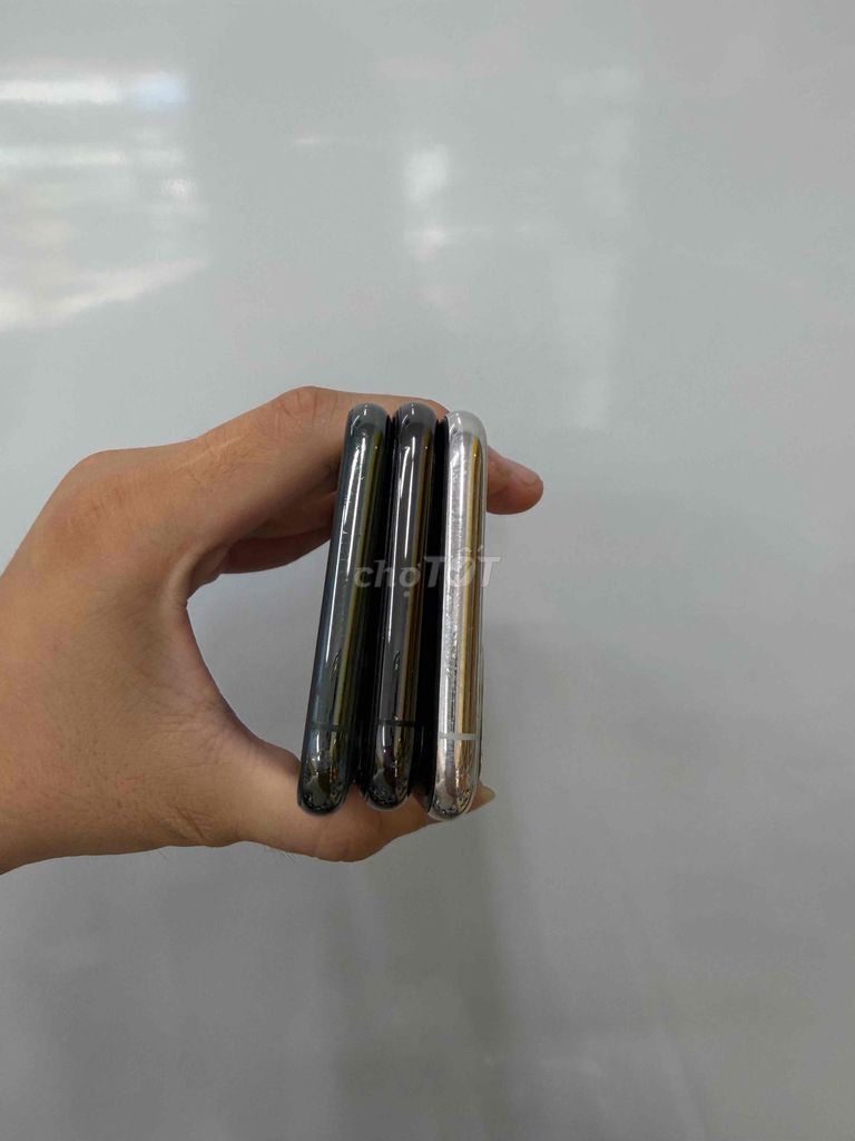 11 pro 256gb quốc tế zin all đẹp 99 pin new 100. Mua bán Điện thoại tại Huyện Việt Yên Bắc Giang được đăng bởi Nguyễn Văn Đạt hình 1