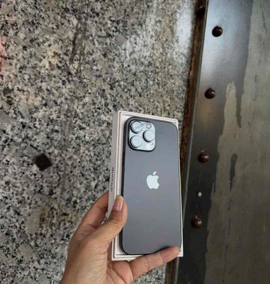 iphone 14pro 1tb đen qtế mỹ pin99 zin áp suất