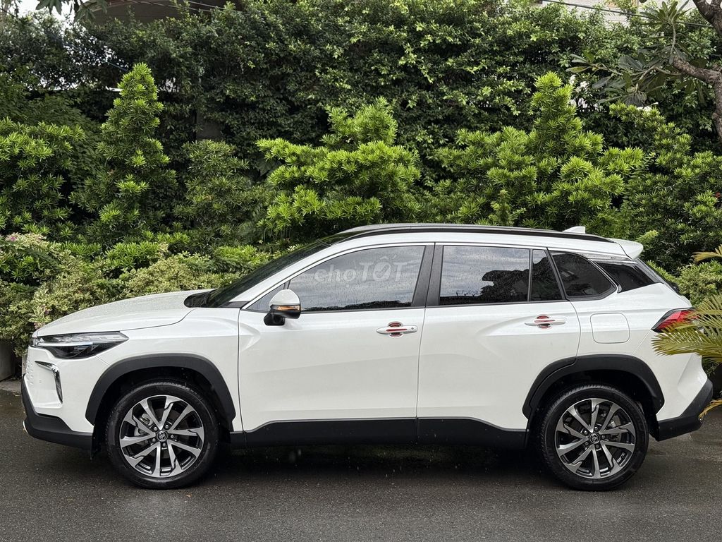 Siêu Lướt Toyota Corolla Cross 2025 1.8V - 4500 km. Mua bán Ô tô tại Thành phố Thủ Đức Tp Hồ Chí Minh được đăng bởi Ô Tô Siêu Lướt  hình 3