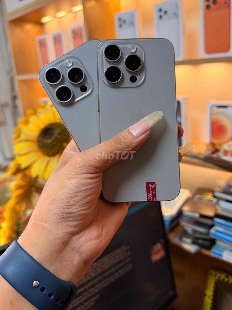 iPhone 15 Pro 128GB Titan. Mua bán Điện thoại tại Thị xã Duy Tiên Hà Nam được đăng bởi Táo Rẻ Đồng Văn hình 1